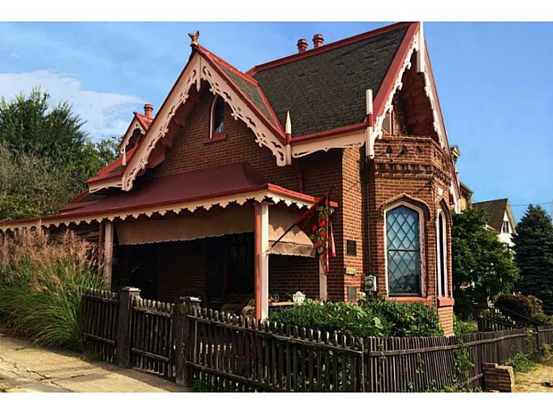 Exterior Front. Heathside Cottage, A fairytale hom