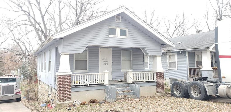 5719 Brooklyn Ave, Kansas City, MO 64130 - photo 1
