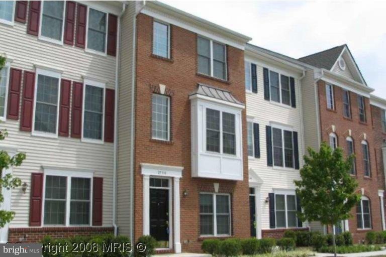 25338 Shipley Terrace, Chantilly, VA 20152 - photo 1