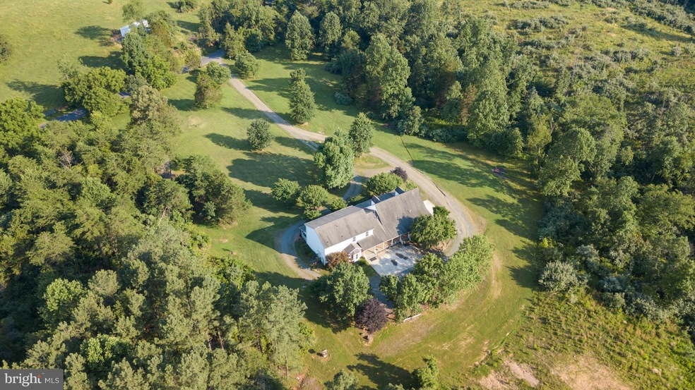 359 Hackleys Mill Rd, Amissville, VA 20106 - photo 1