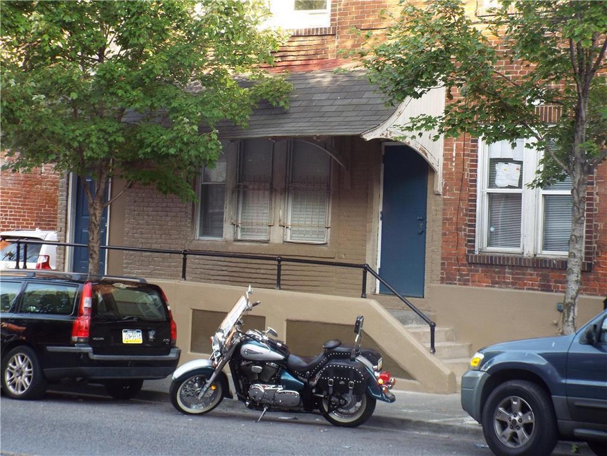 349 N 7th St unit 3, Allentown, PA 18102 - photo 1