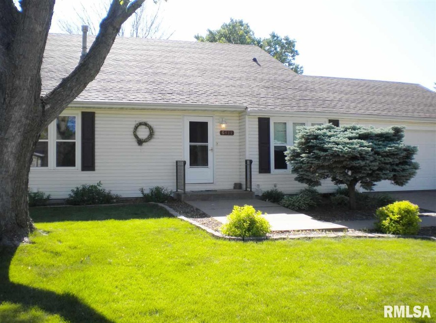 6411 N Howell St, Davenport, IA 52806 - photo 1