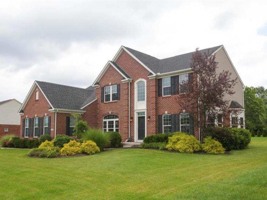 5074 Lakota Woods Dr, Liberty Township, OH 45044 - photo 1