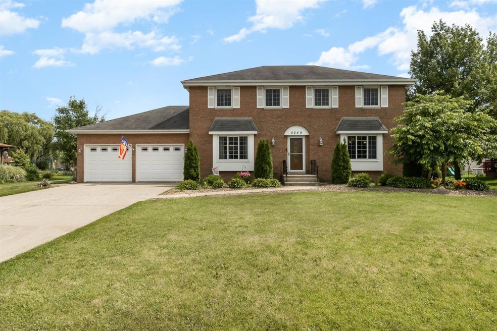 5249 Hanley Ln, Crown Point, IN 46307 - photo 1