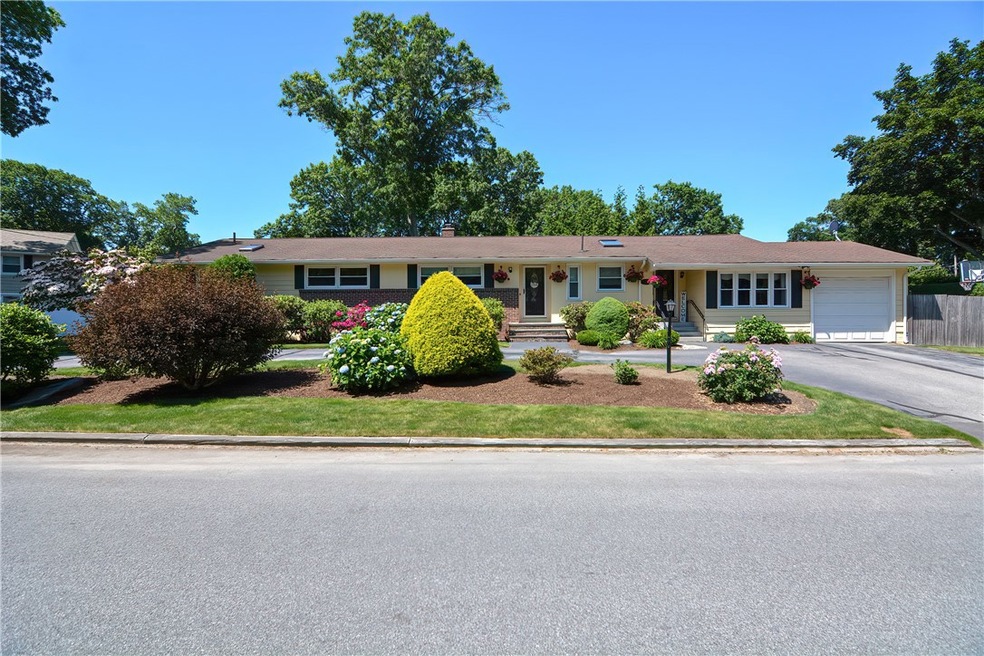 56 Sweetbriar Dr, Cranston, RI 02920 - photo 1