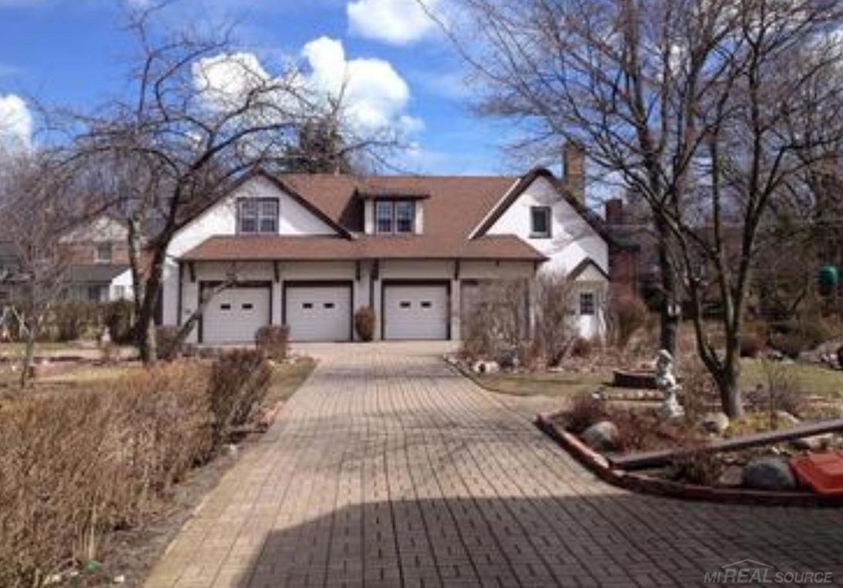 1008 Bishop (Rear) Rd, Grosse Pointe Park, MI 48230 - photo 1