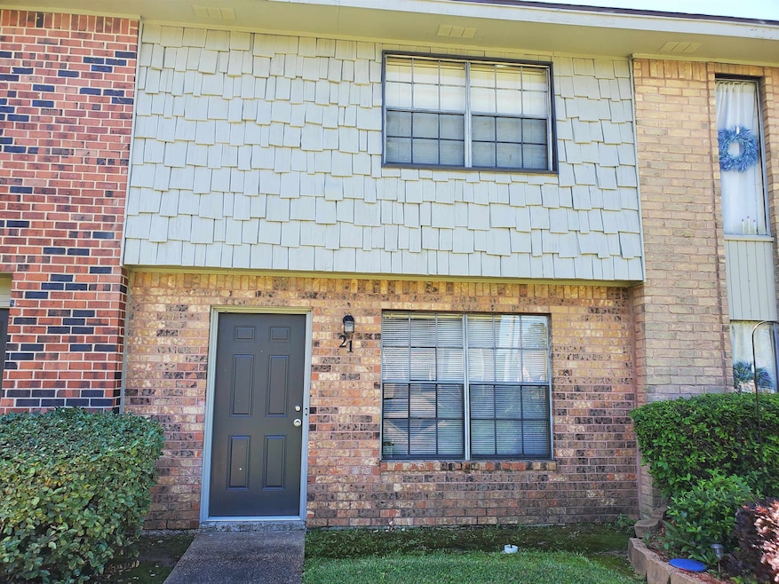 2700 N 16th St unit 21, Beaumont, TX 77703 - photo 1
