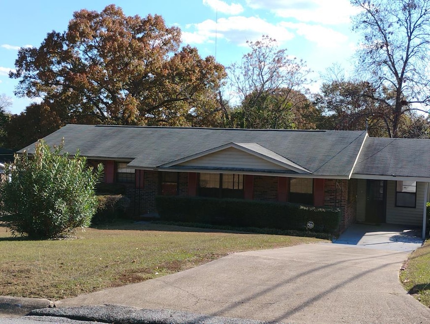 5802 Blueridge Dr, Columbus, GA 31907 - photo 1