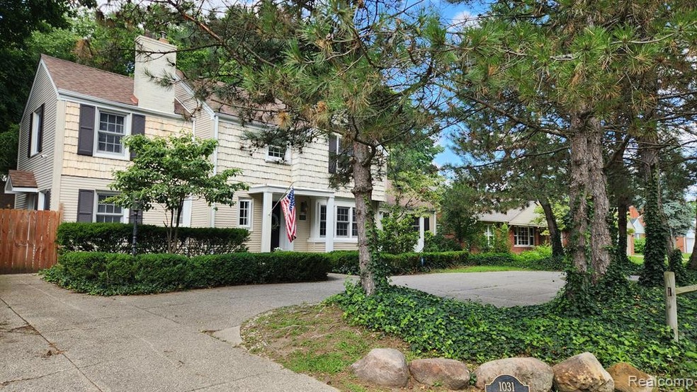 1031 Cadieux, Grosse Pointe Park