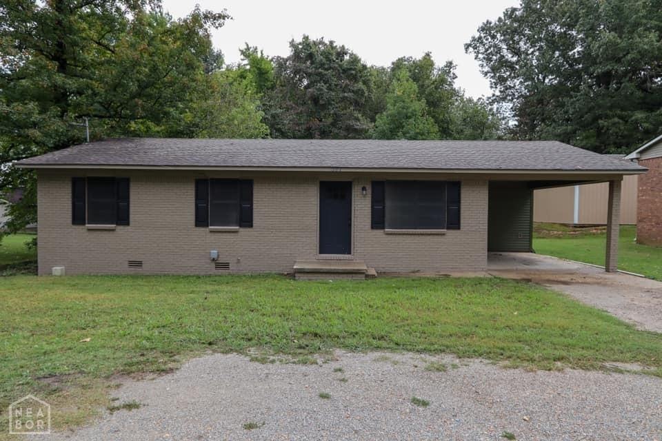 307 N Rockingchair Rd, Paragould, AR 72450 - photo 1