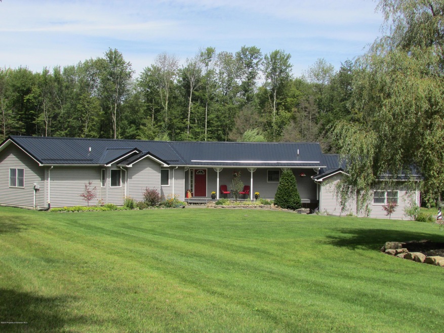 48 Fermoy Ln, Waymart, PA 18472 - photo 1