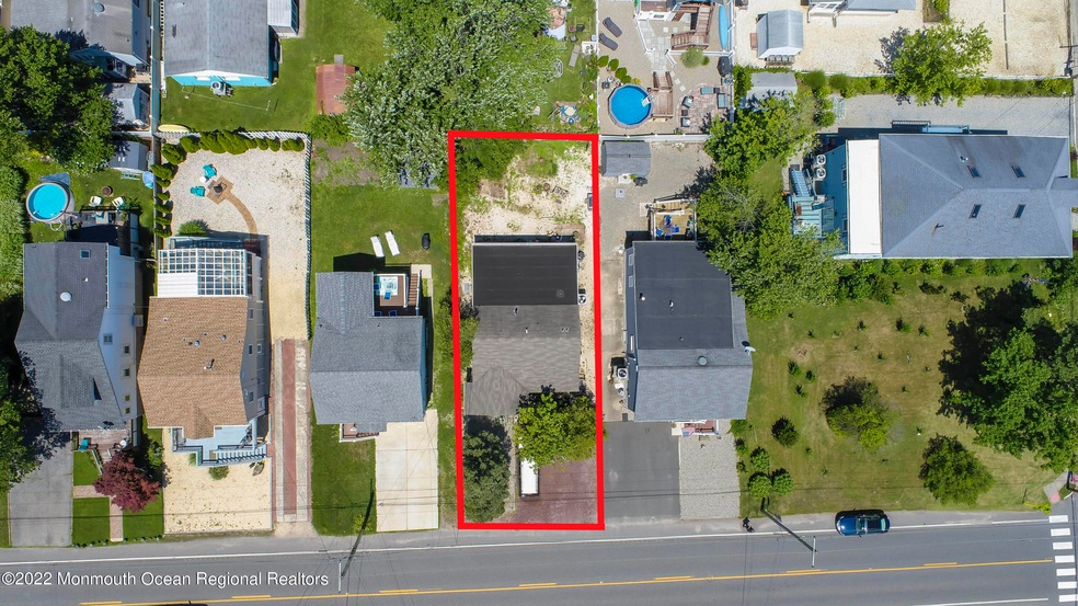 643 E Bayview Ave, Ocean Gate, NJ 08740 - photo 1