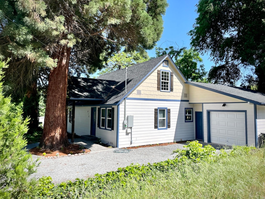 415 NW Pleasant View Dr, Grants Pass, OR 97526 - photo 1