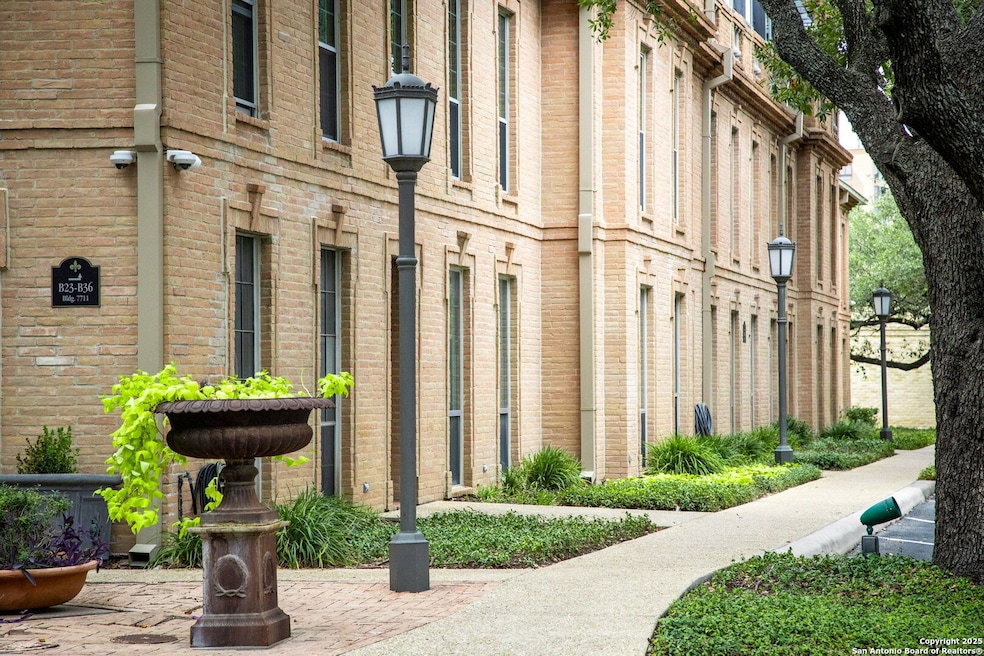 For Rent $1,995/month