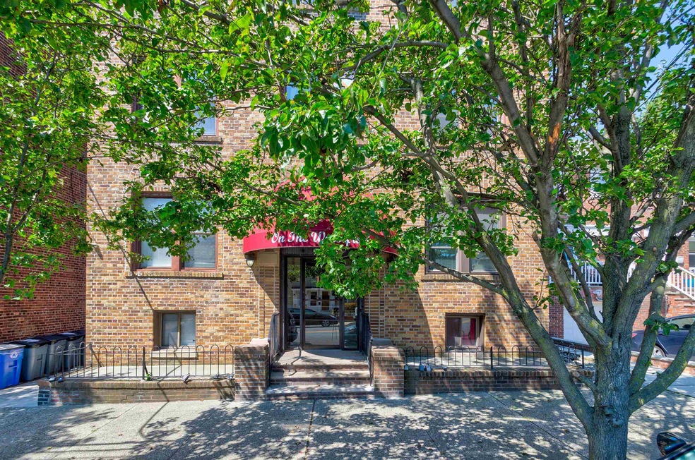 Sold $230,000 • Co-Listing Agent