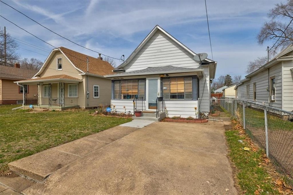 2312 Capitol Ave, Des Moines, IA 50317 - photo 1