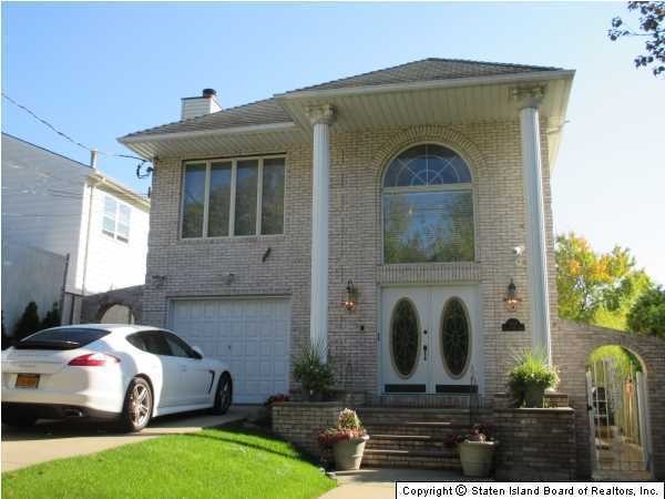 1161 Picadilly Place, Staten Island, NY 10306 - photo 1