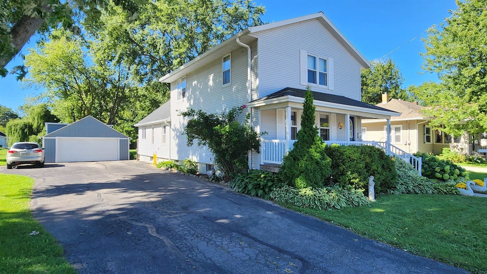 1250 Cass St, Green Bay, WI 54301 - photo 1