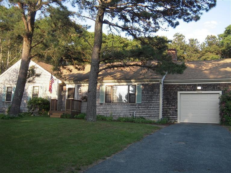 19 Carriage Ln, Barnstable, MA 02630 - photo 1