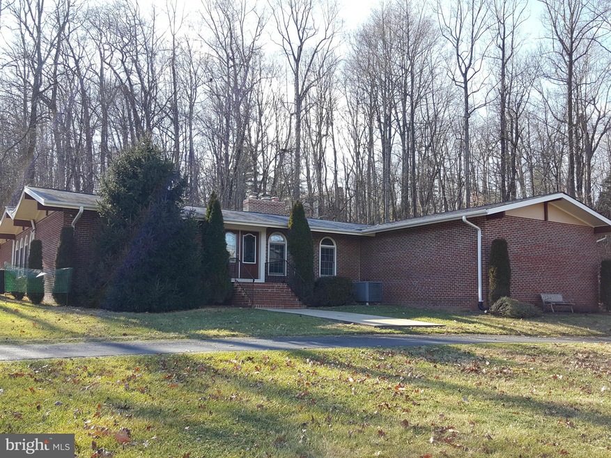 6578 Kelly Rd, Warrenton, VA 20187 - photo 1