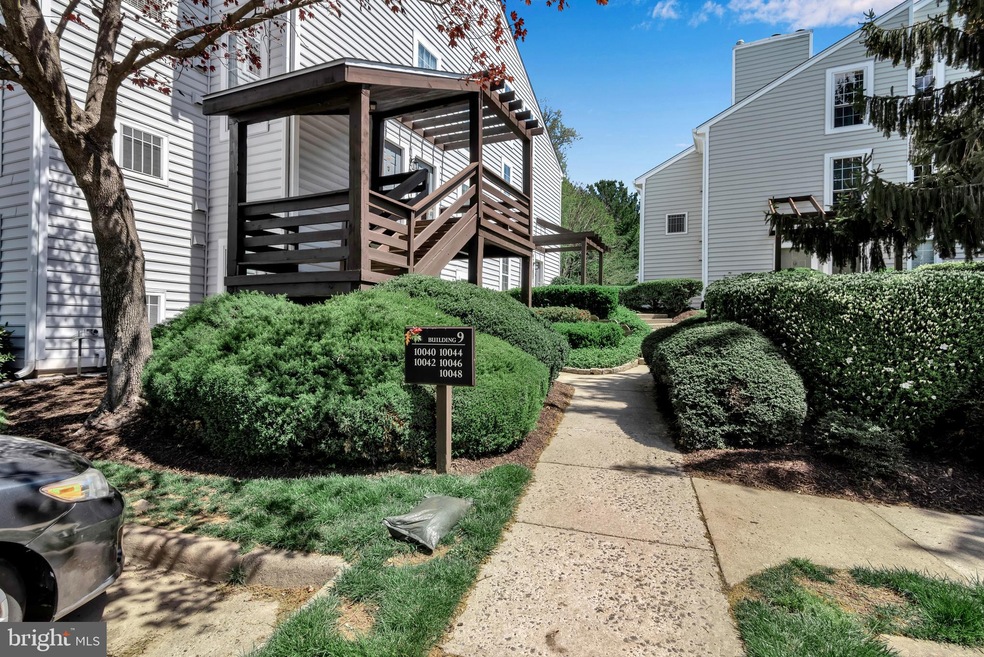 10042 Oakton Terrace Rd, Oakton, VA 22124 - photo 1