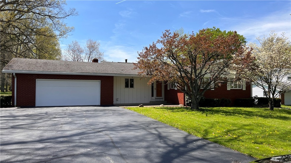 3 bedroom brick ranch on just over a acre of land