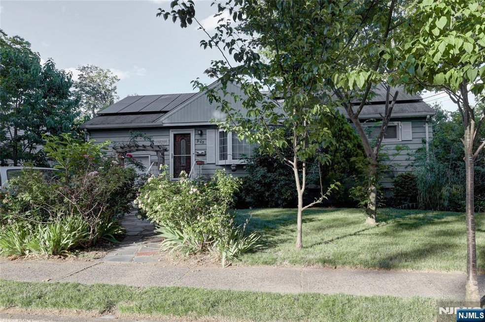 9-05 Arnot Place unit 1X, Fair Lawn, NJ 07410 - photo 1