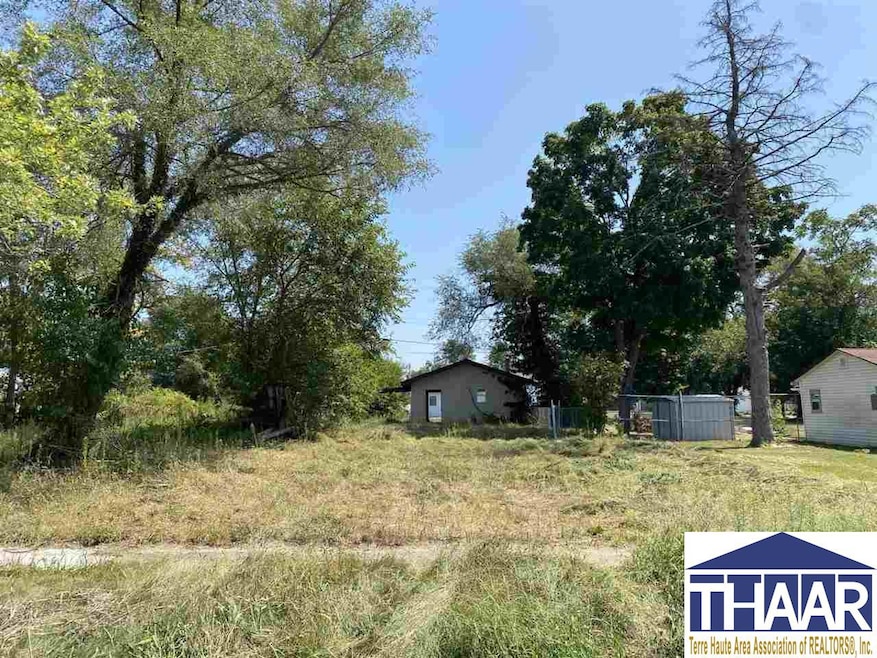 2608 Jefferson St, Terre Haute, IN 47802 - photo 1