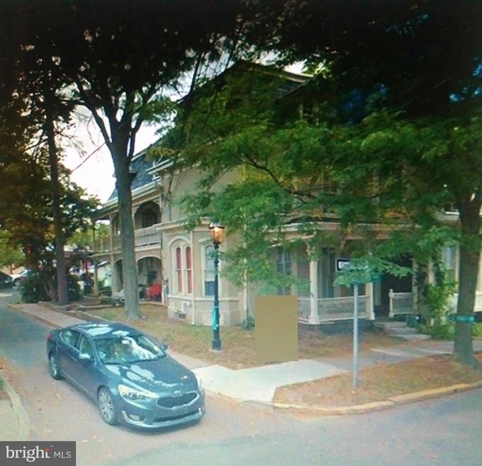 61 E Oakland Ave unit 2, Doylestown, PA 18901 - photo 1