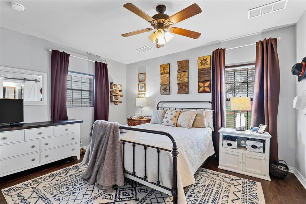 307 Robinson Rd, Weatherford, TX 76088 - photo 1