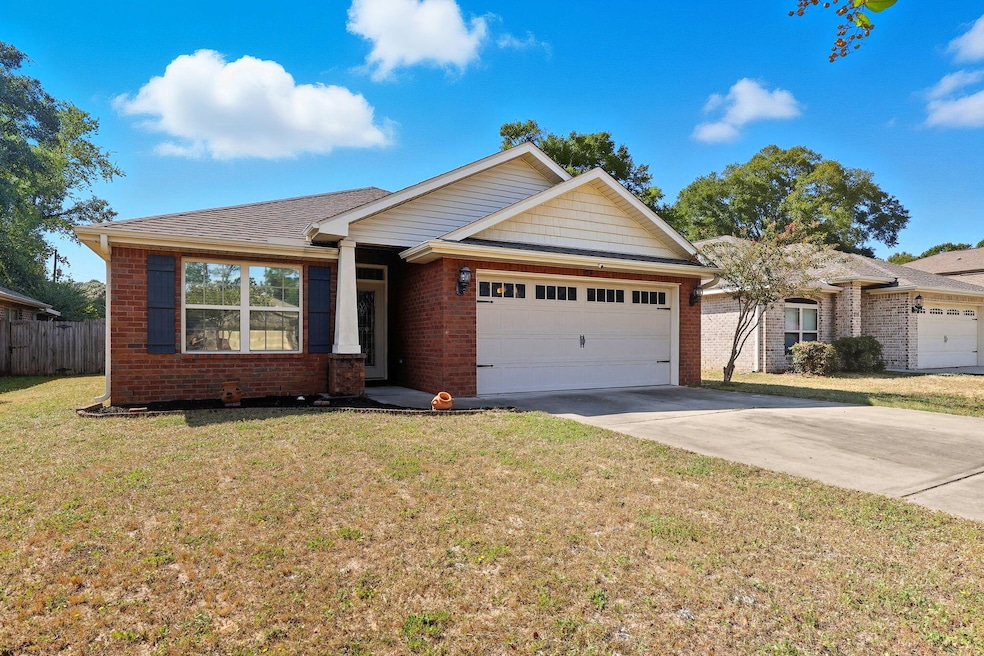 219 January Ct, Crestview, FL 32539 - photo 1