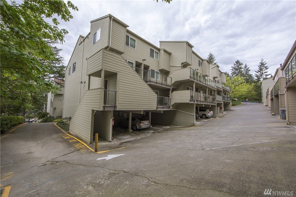 2933 76th Ave SE unit 32A, Mercer Island, WA 98040 - photo 1