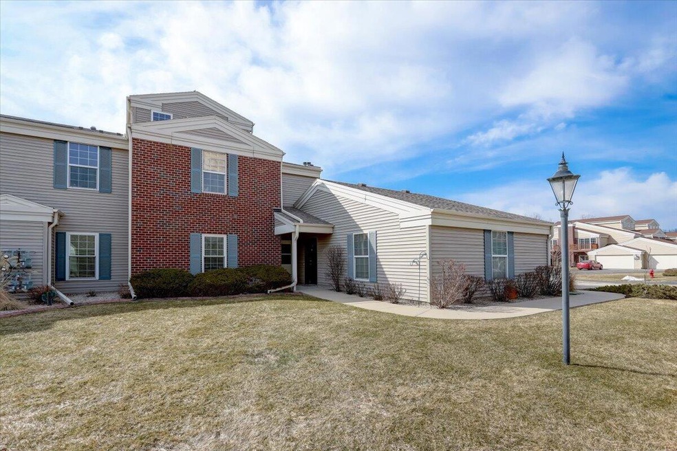04-Wild Oats Dr-004