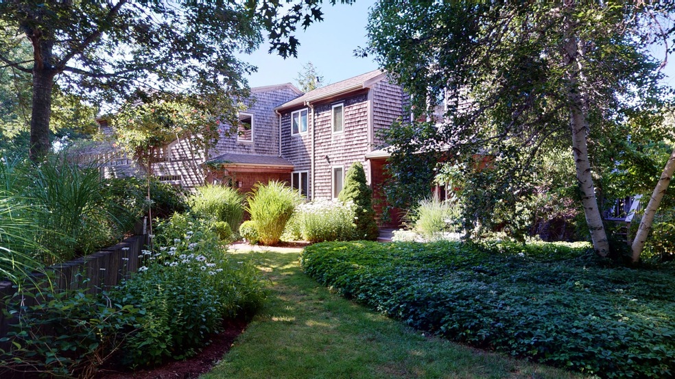 11 Daniel Lane, Truro