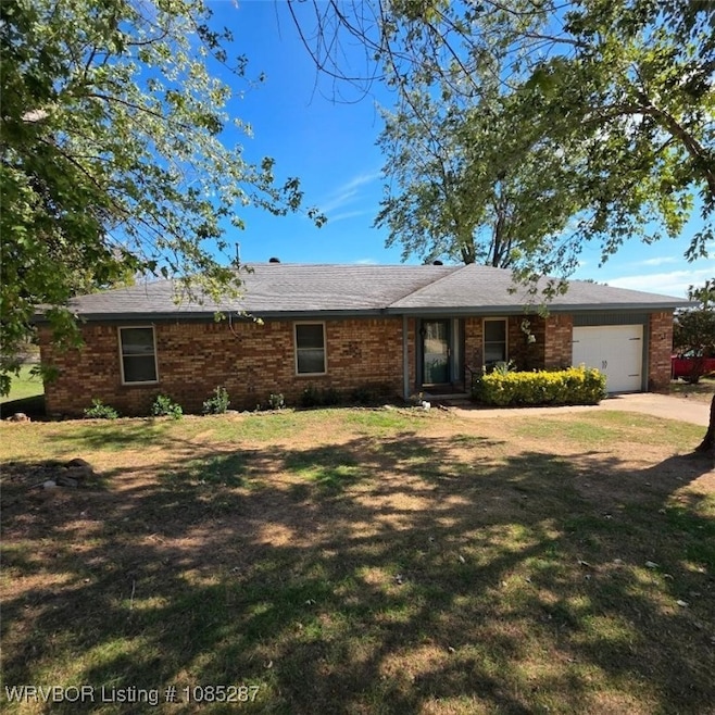 920 Division St, Greenwood, AR 72936 - photo 1