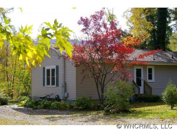 39 W Chapel Rd, Asheville, NC 28803 - photo 1