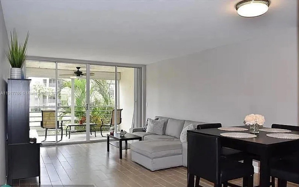 9230 Lagoon Place unit 215, Davie, FL 33324 - photo 1