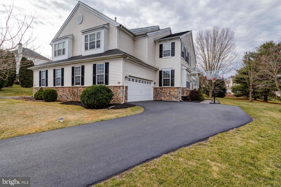 848 Arden Ct, West Chester, PA 19382 - photo 1