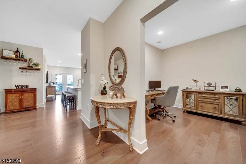 1 Vanderbilt Blvd unit 405, Florham Park, NJ 07932 - photo 1