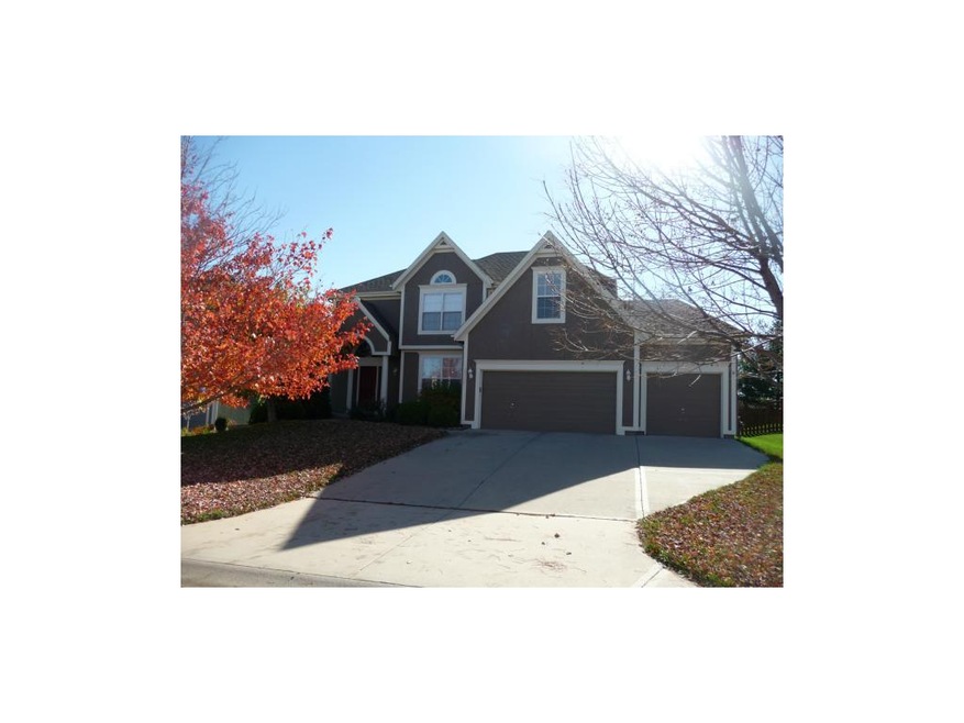 21707 W 100th Terrace, Lenexa, KS 66220 - photo 1