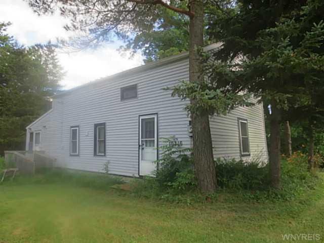 Exterior Front. Front view of the house.