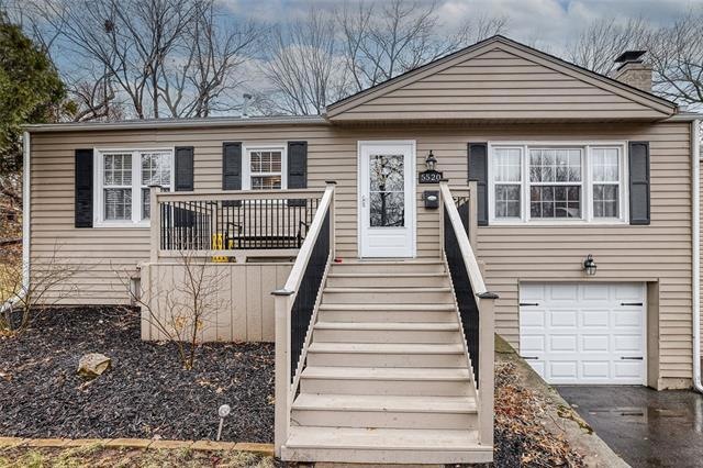 5520 Perry Ln, Shawnee, KS 66203 - photo 1