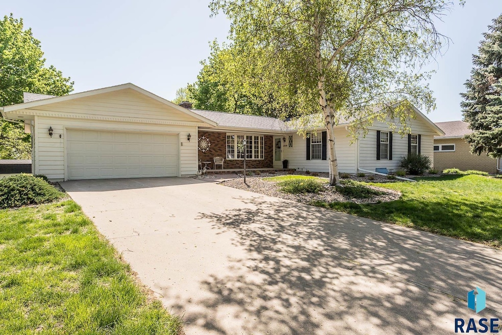 For Sale $395,000 • Co-Listing Agent