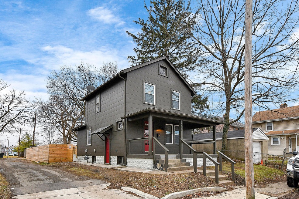 653 East Columbus Street