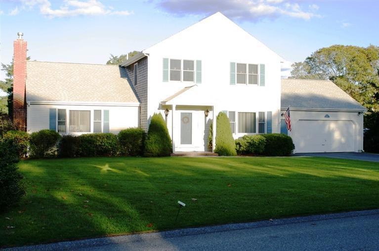 76 Hanson Cir, East Falmouth, MA 02536 - photo 1