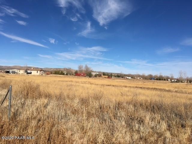 1990 W Big Chino Rd, Paulden, AZ 86334 - photo 1