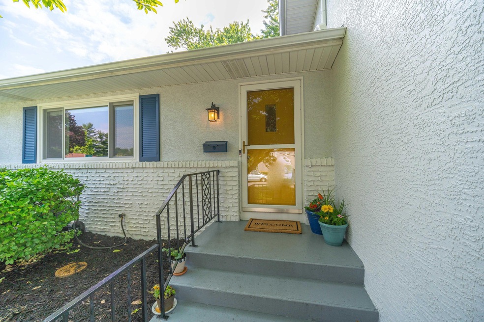 4904 Widner Street (Tevisvisuals.com)