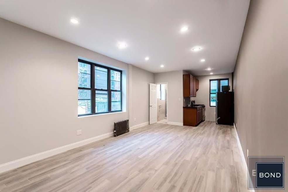 167 E 33rd St unit 4-C, New York, NY 10016 - photo 1
