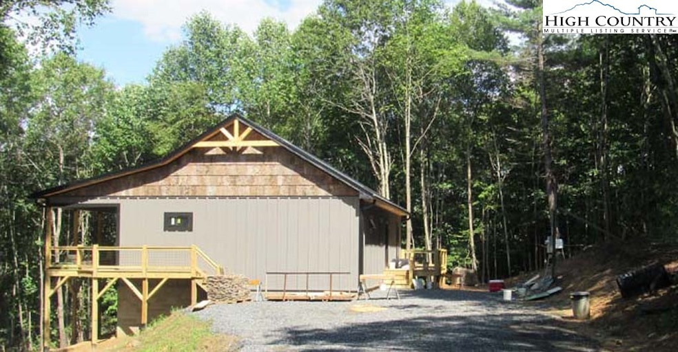 321 Shady Oak Ln, West Jefferson, NC 28694 - photo 1