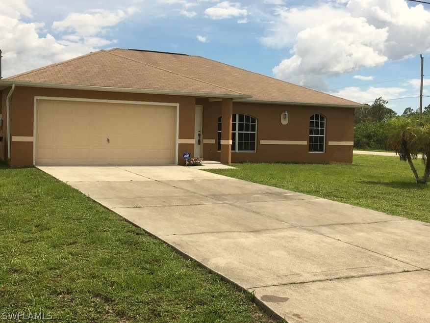 204 Blackstone Dr, Fort Myers, FL 33913 - photo 1